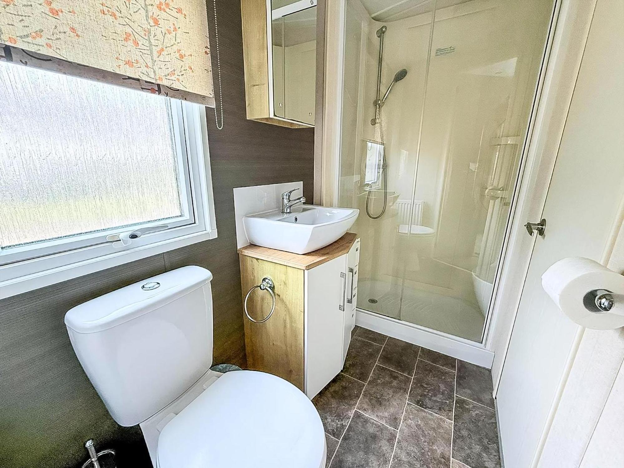 Brilliant Caravan With A Partial Sea View In Suffolk Ref 32026Az Lowestoft Dış mekan fotoğraf